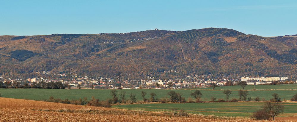 Noch nie habe ich aus dem Böhmischen Becken aus der Ferne das Mückentürmchen...