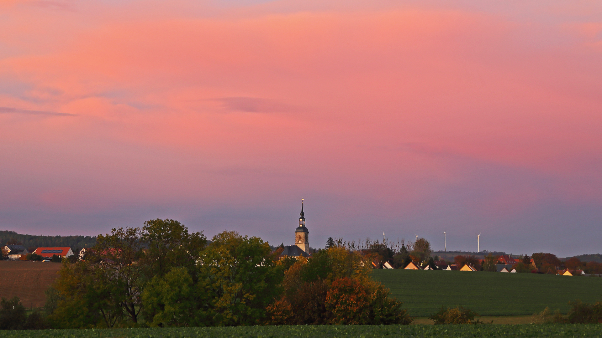 Noch nie habe ich in meinem Rücken im Süden so viel Morgenrot ....