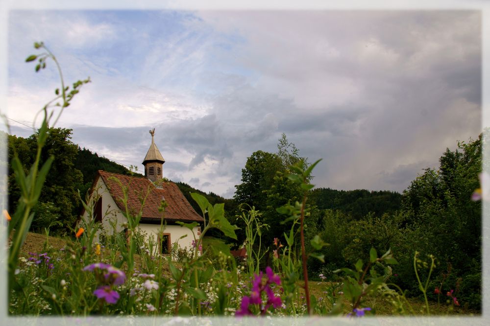 (Noch) Ruhe über der Kapelle