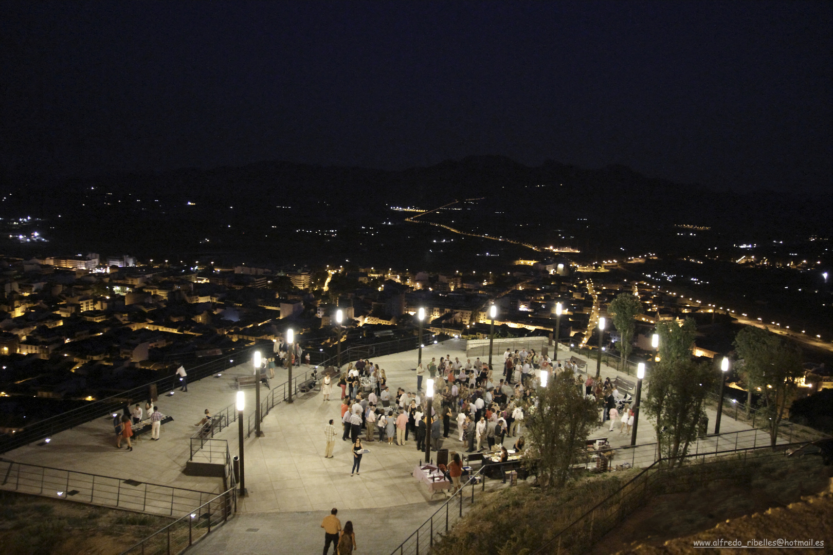 NOCHE DE VERANO