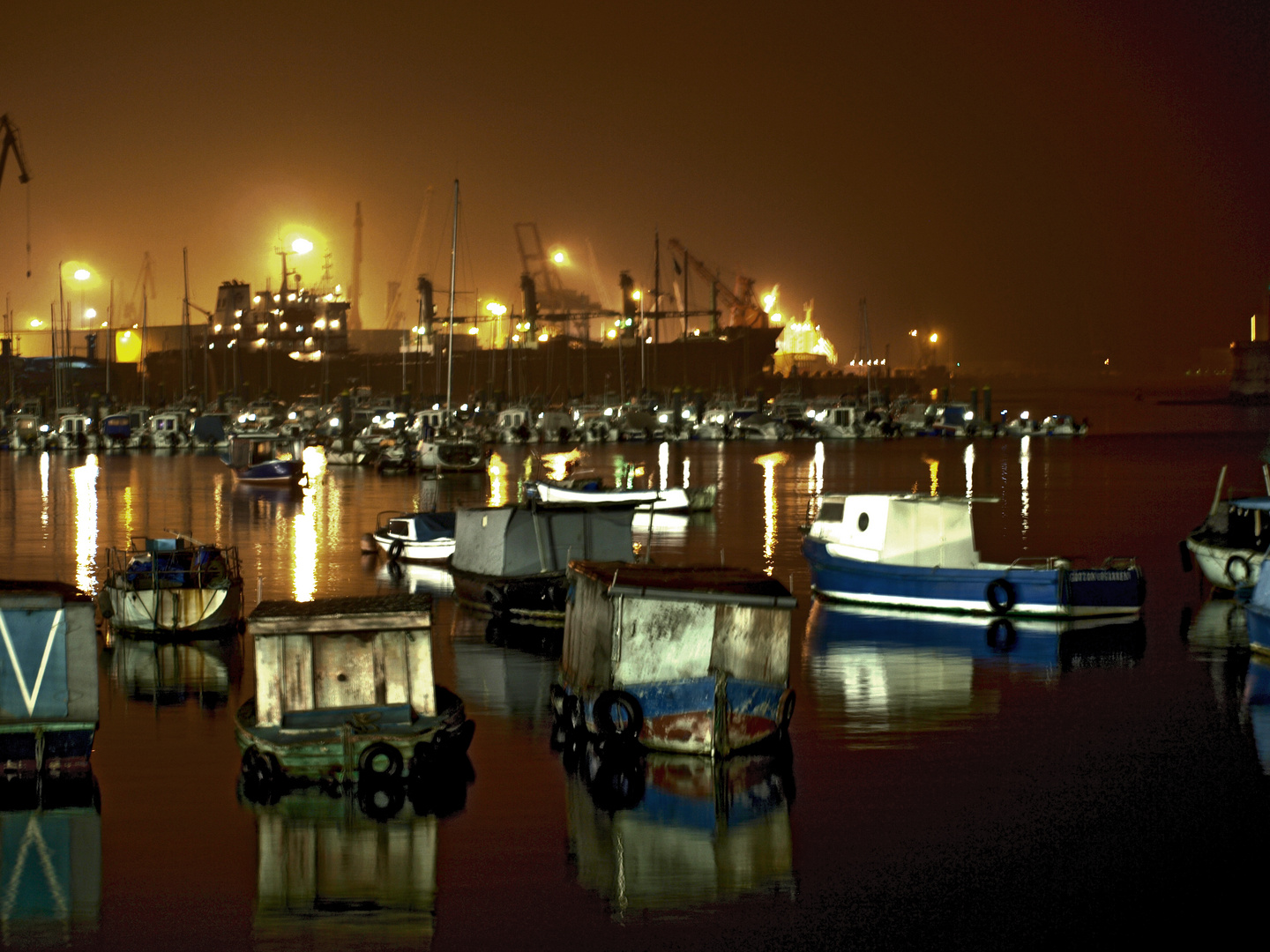 Noche en el Puerto . . . Santurtzi