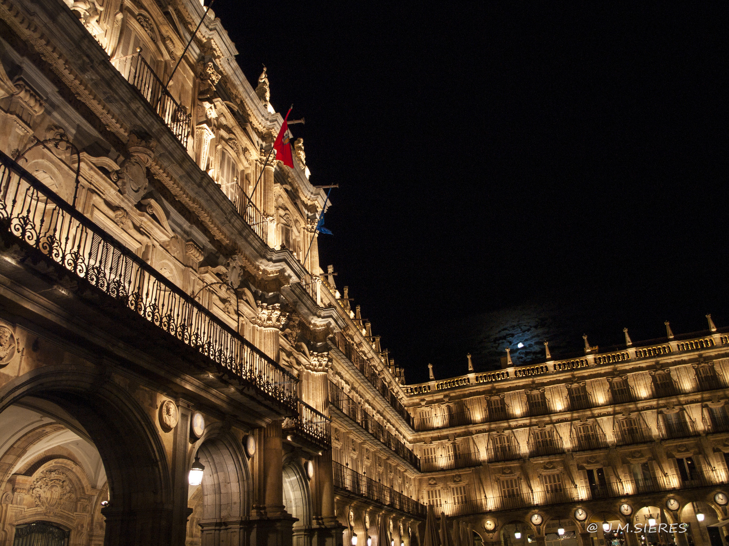 Noche en la Plaza Mayor de Salamanca