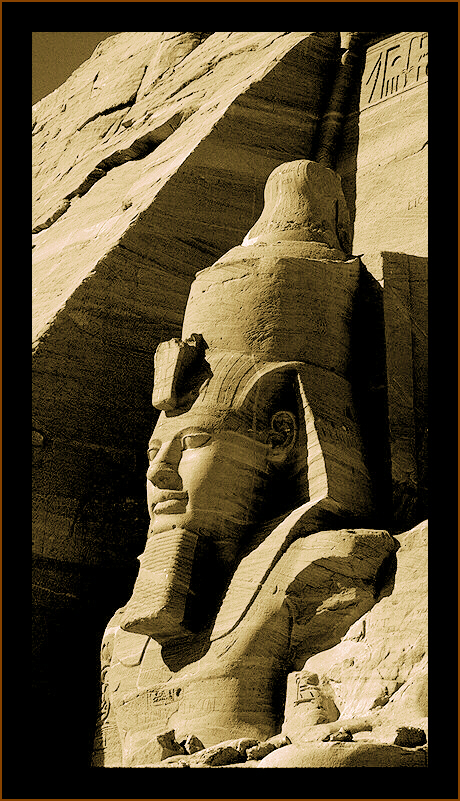 nochmal der alte Ramses ( Abu Simbel )