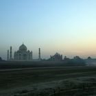 nochmal ein Bild vom "Taj" beim Sonnenuntergang als Panorama