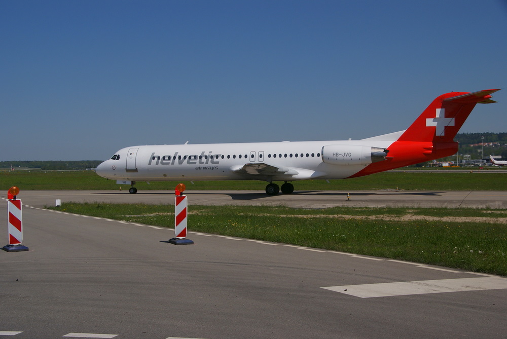 Nochmal Helvetic Fokker 100