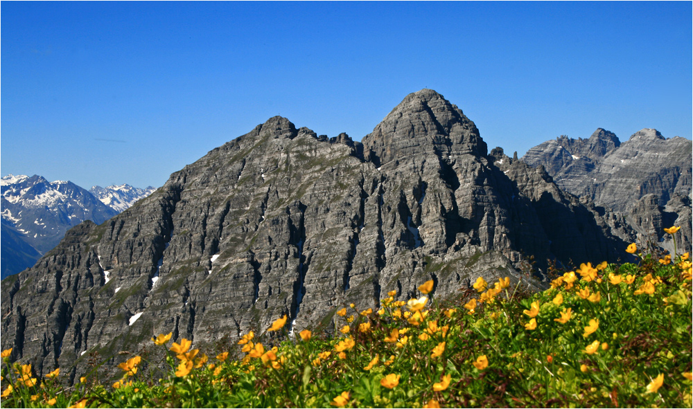 Nockspitz, Gipfelblick mit Ampferstein und Marchreisenspitz