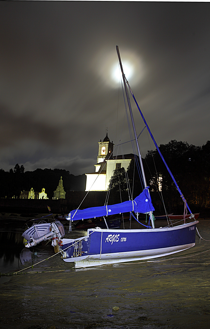 Nocturna en la Bahía de Niembro , Llanes