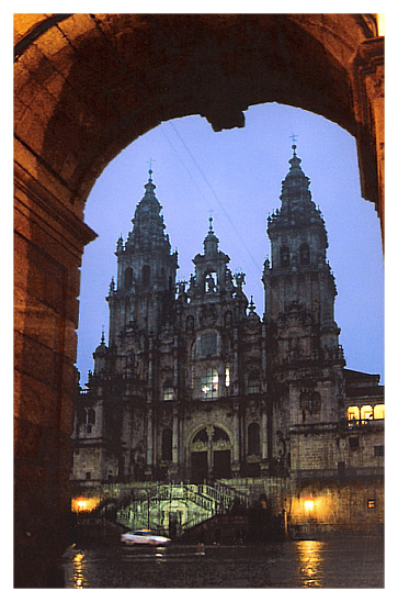 Nocturnal view of Santiago's cathedral (Camino de Santiago, 14)