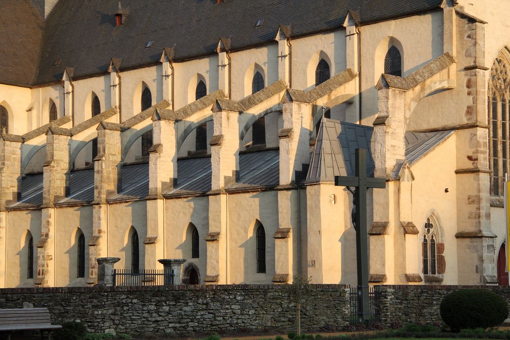 Nördliche Streb-Pfeiler der Abteikirche Marienstatt