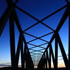 NOK-Brücke im Sonnenuntergang