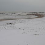 non avevo mai visto la neve sulla spiaggia  *