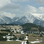 non loin d'ici.....;;;la montagne et la neige!!