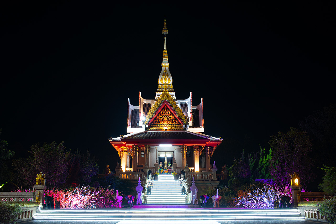 Nong Khai City Pillar Shrine