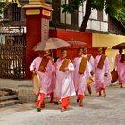 nonnen, burma 2011