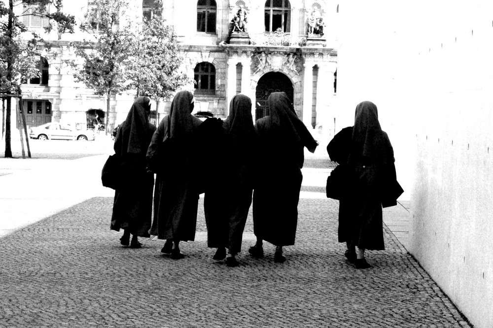 Nonnen in Berlin City