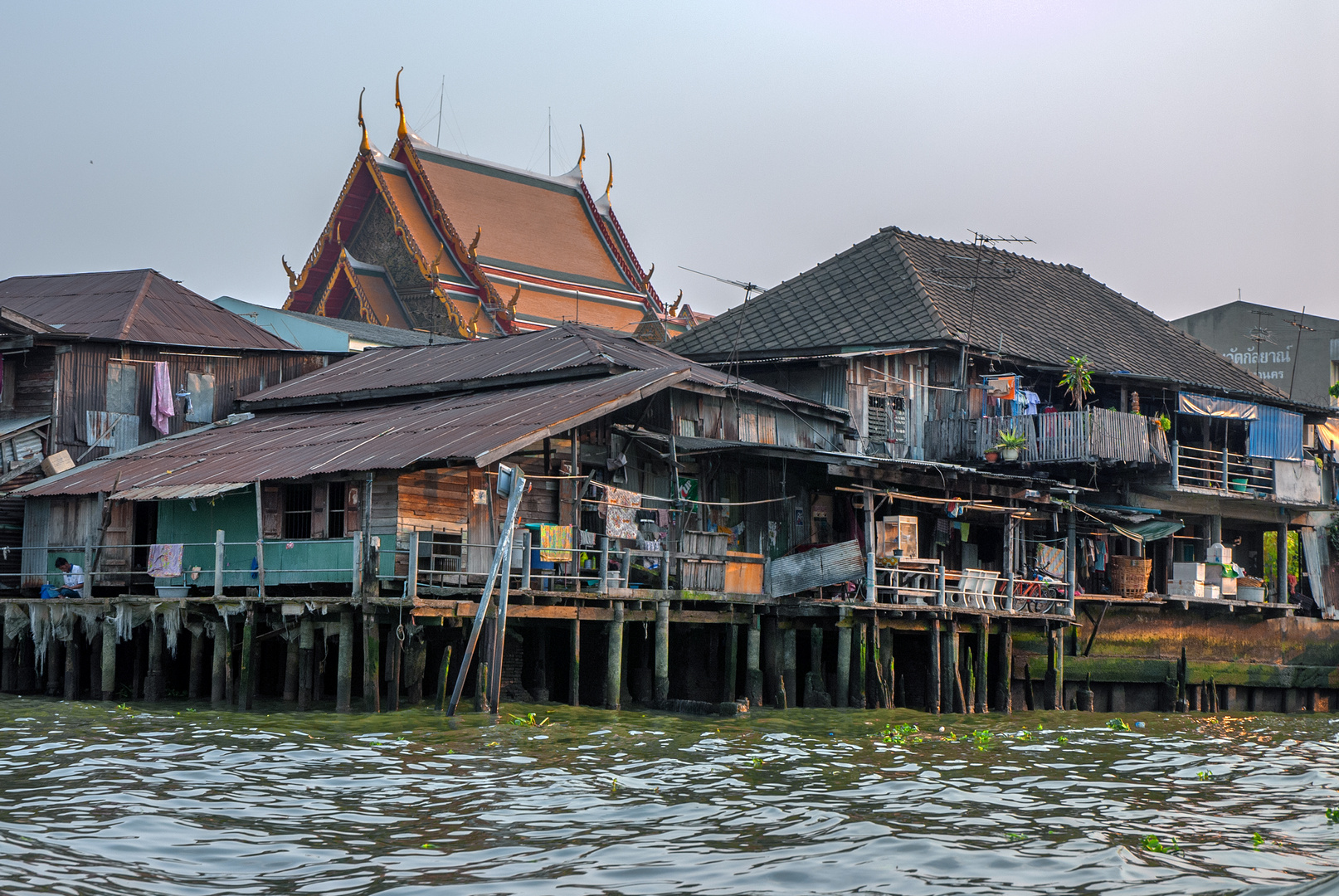 Nonthaburi pier stage