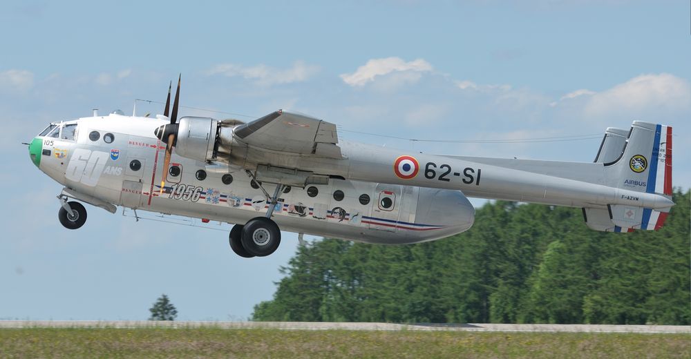 Nord 2501F-3 Noratlas beim Take Off