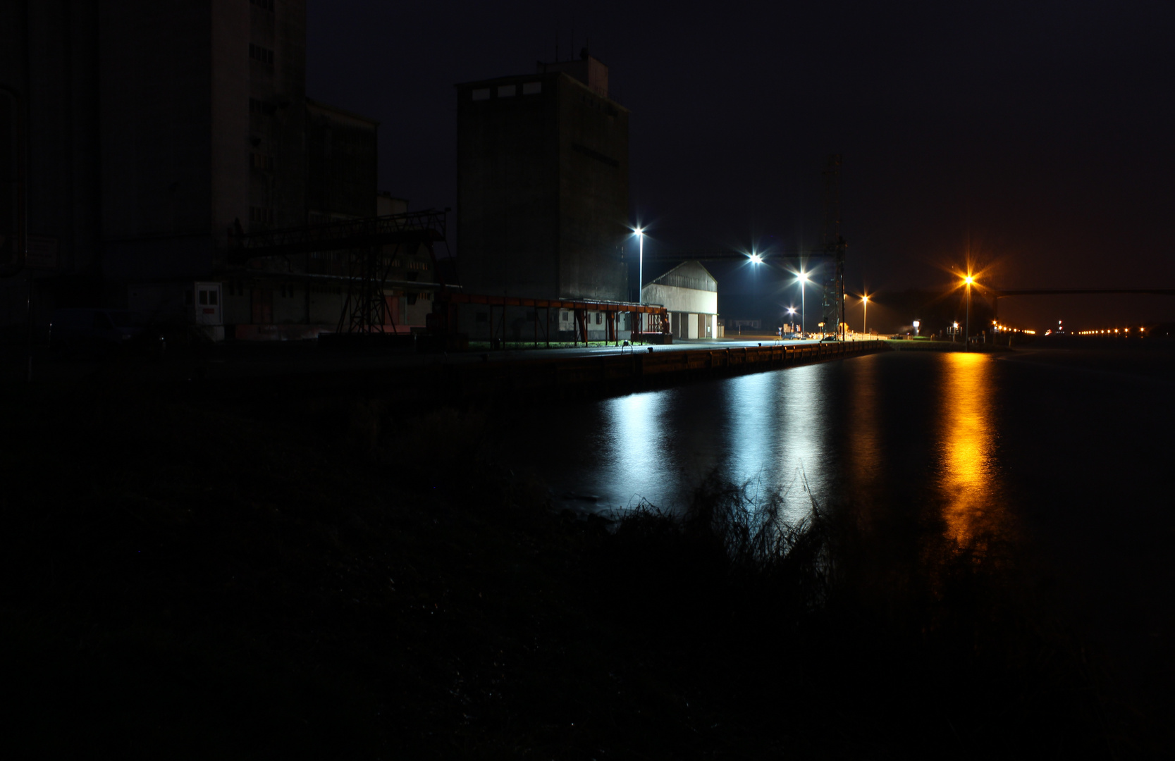 Nord-Ostseekanal bei Nacht