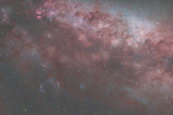 Nordamerika-Nebel mit Cirrus-Nebel