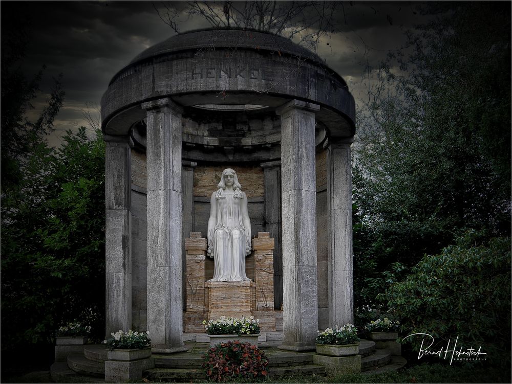 Nordfriedhof in Düsseldorf ....