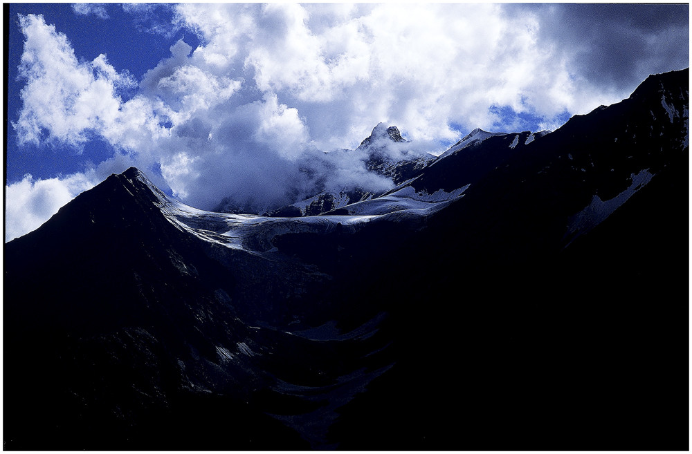 NORDINDIEN - LADAKH - ZWISCHEN HIMMEL UND ERDE - KYLONG - BARALACH LA (111N)