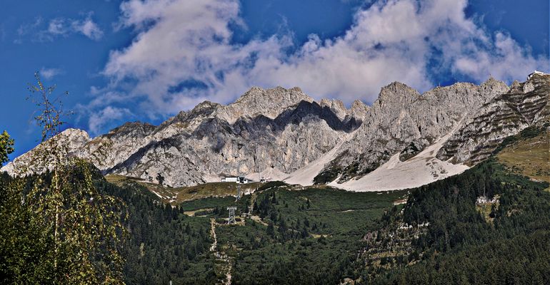 Nordkette mit Wolken-Schatten