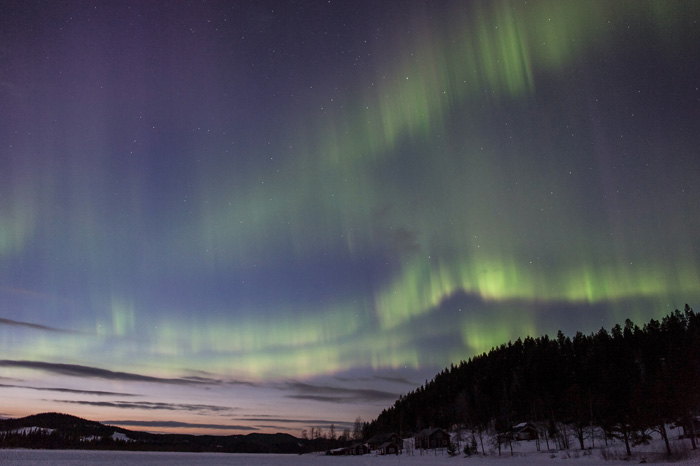 Nordlicht in der Abenddämmerung