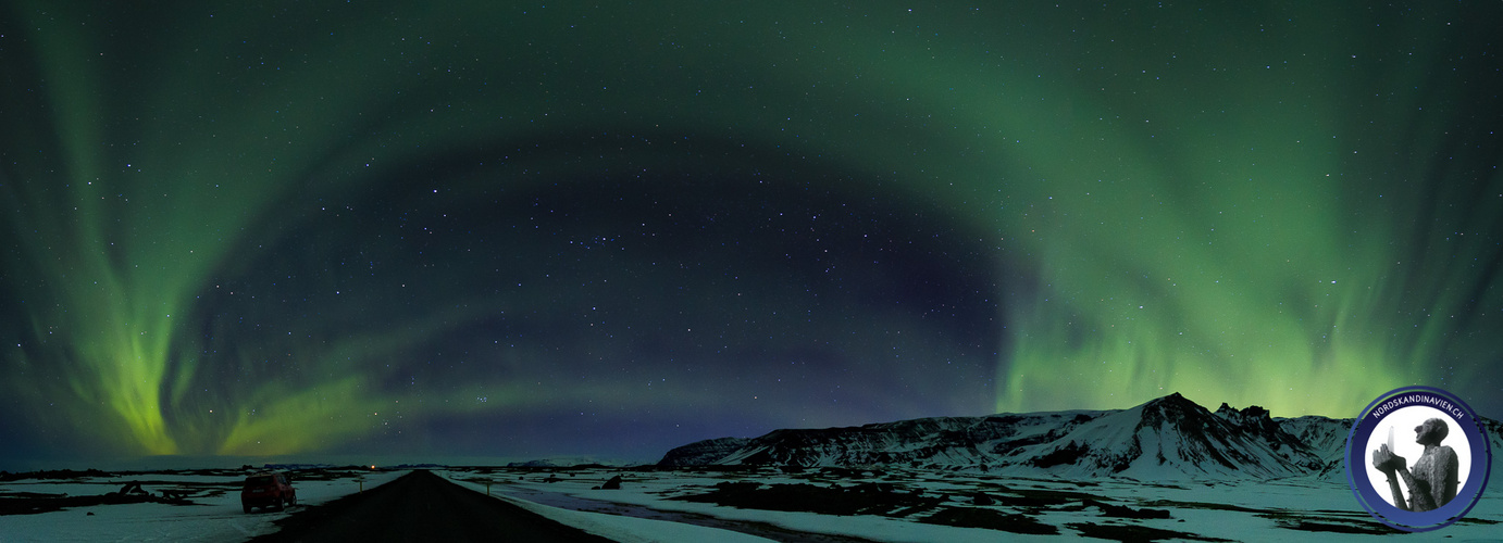 Nordlicht Panorama auf Island