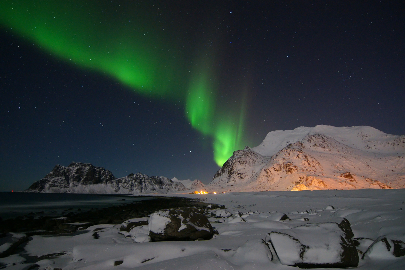 Nordlicht über Utakleiv (Lofoten)