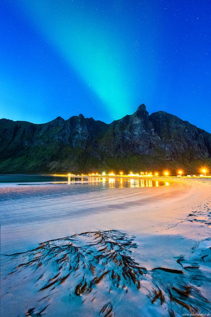 Nordlichter am Strand