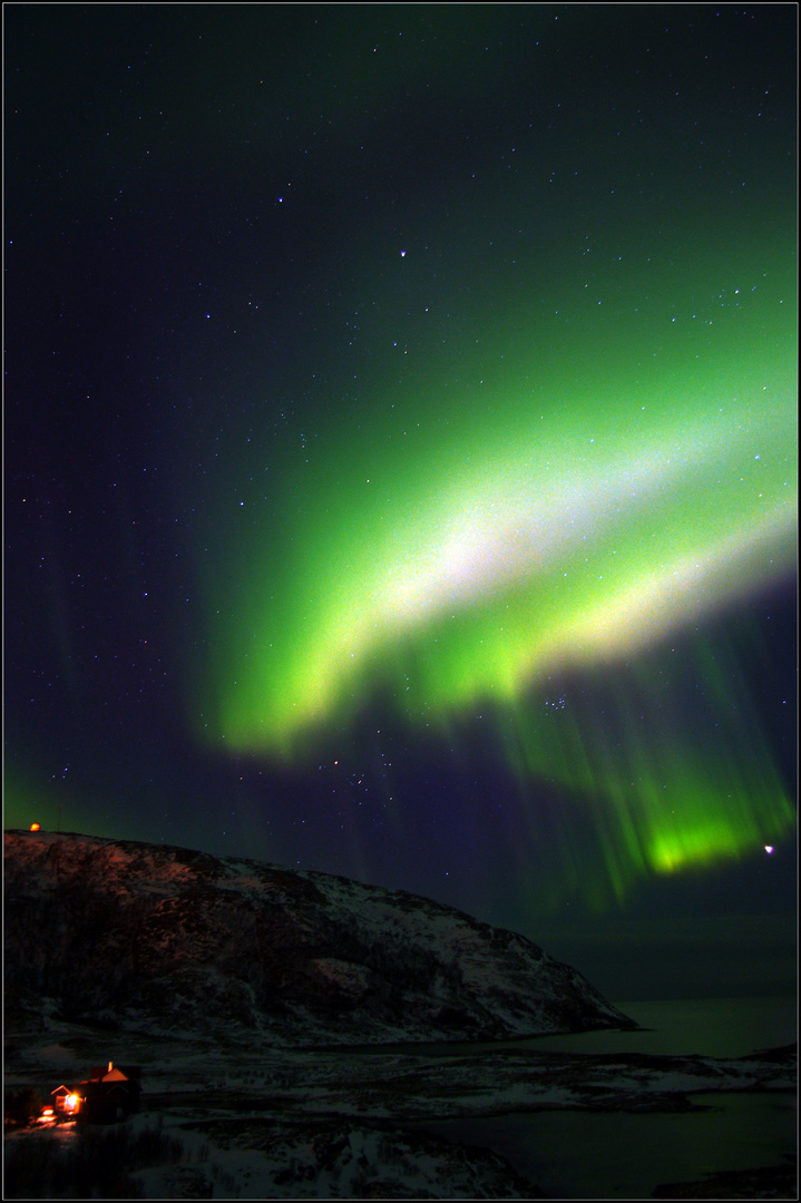 Nordlys über Hillesøy