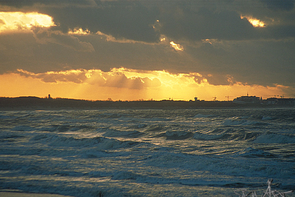 Nordsee im Sturm Foto & Bild | kunstfotografie & kultur, kleinkunst ...