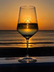 Nordsee, Sonnenuntergang und einen guten Wein - Dienstag ist Spiegeltag