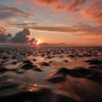 Nordseestrand bei Büsum im Sonnenuntergang