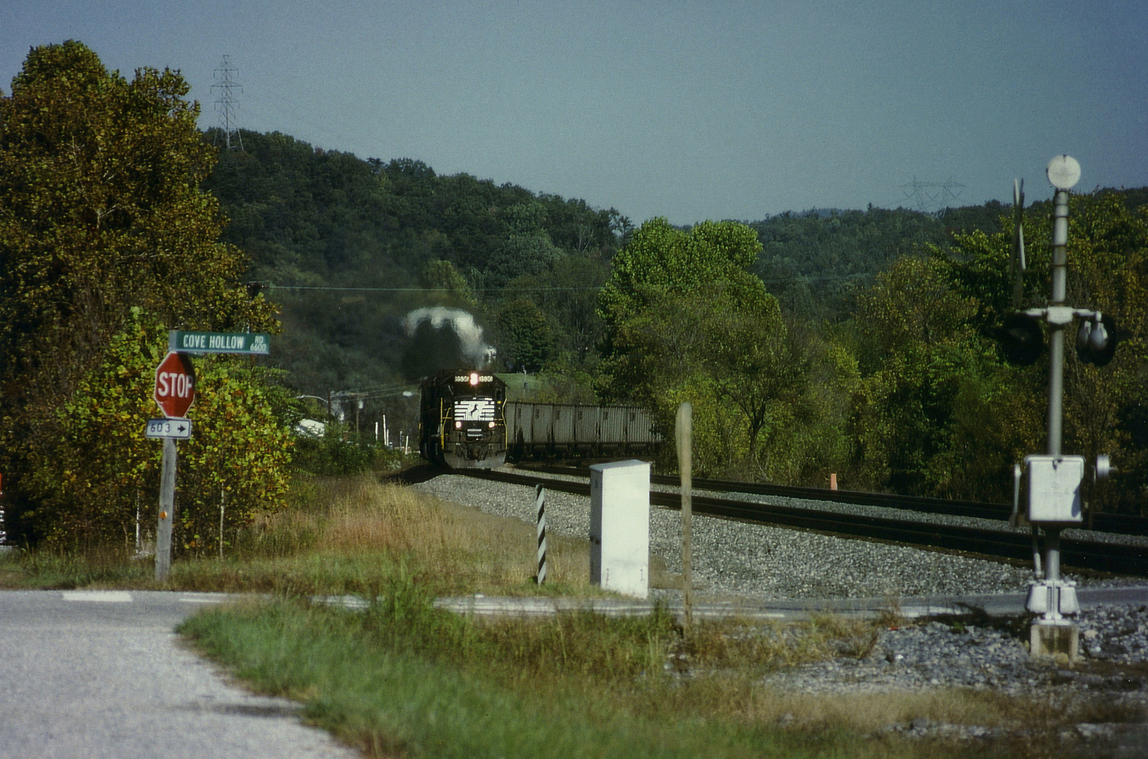 Norfolk & Southern Coal Train leaded by NS #8536 near Cove Hollow,Rte.11,VA