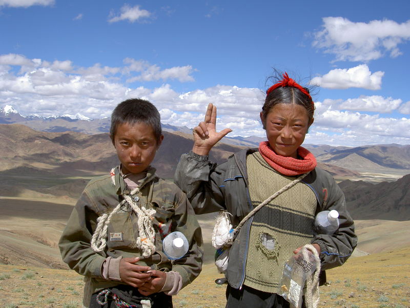 Normaden-Kinder in Tibet