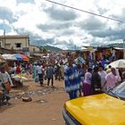 Normale ( umfunktionierte ) Straße in Yaoundé