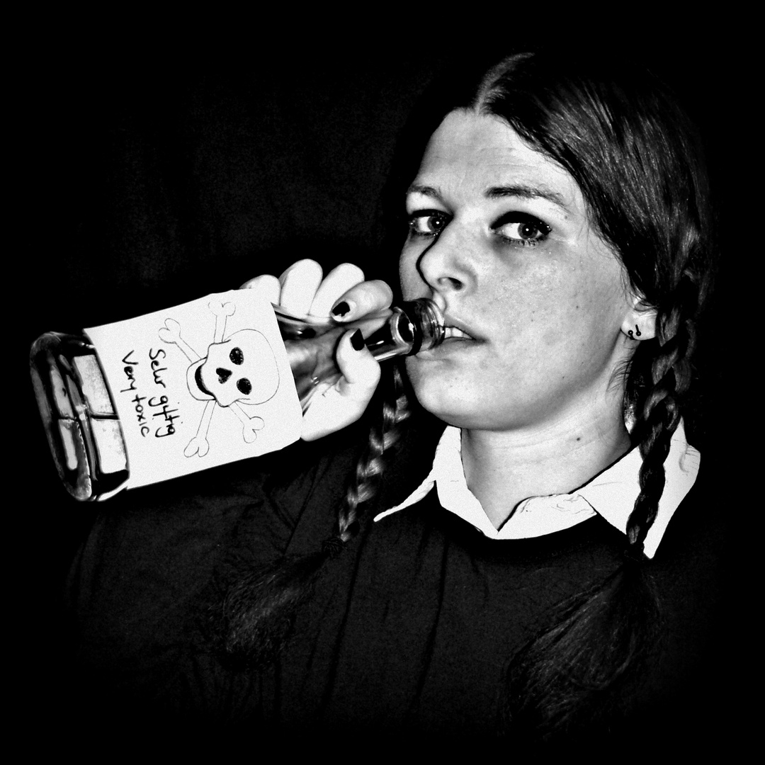 Normalitat Ist Eine Illusion Foto Bild Portrait Menschen Frauen Bilder Auf Fotocommunity