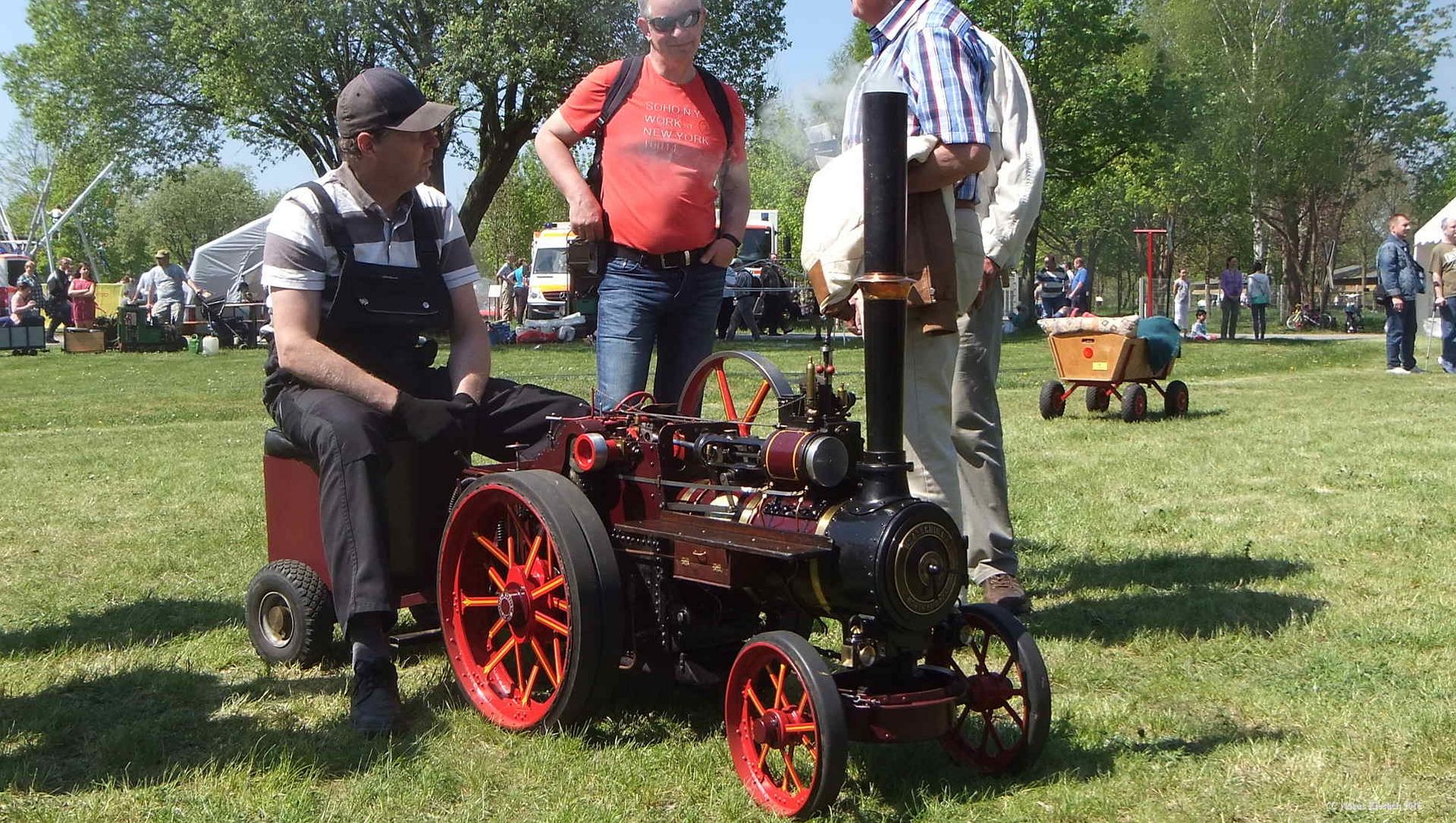 Normalversion der beiden Stereoaufnahmen zum Dampfspektakel im Ziegeleipark Mildenberg 