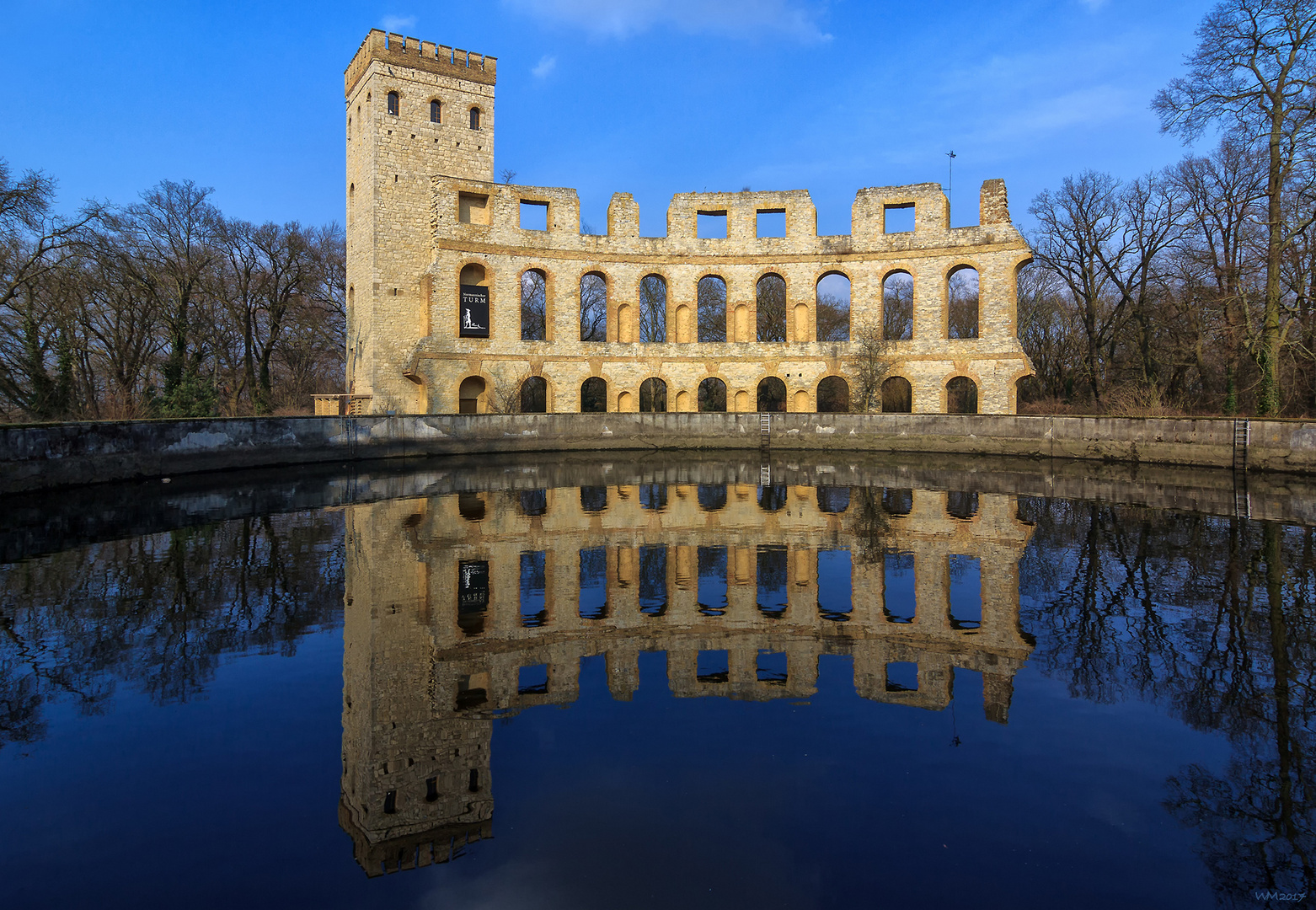 - Normanischer Turm -