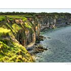 - normannische Steilküste am Pointe du Hoc -