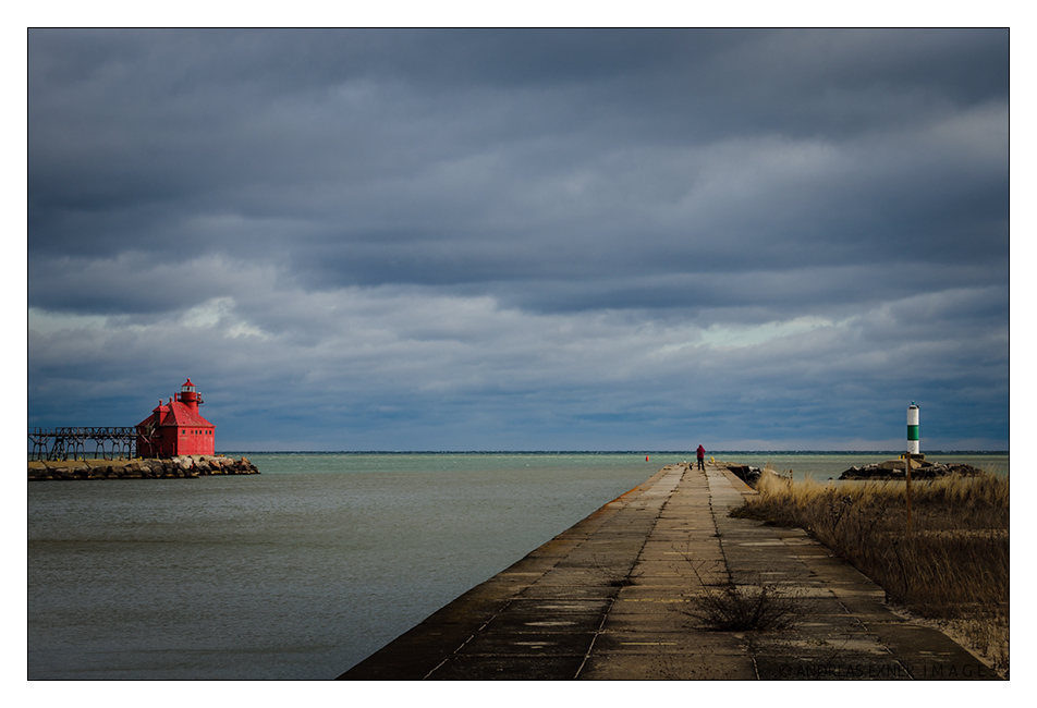 North Pierhead Lighthouse