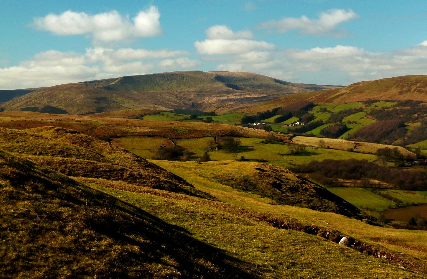 Northern escarpment of Breacon Beacons