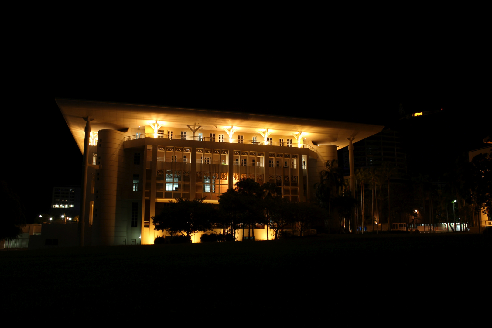 Northern Territory Parliament House bei Nacht II