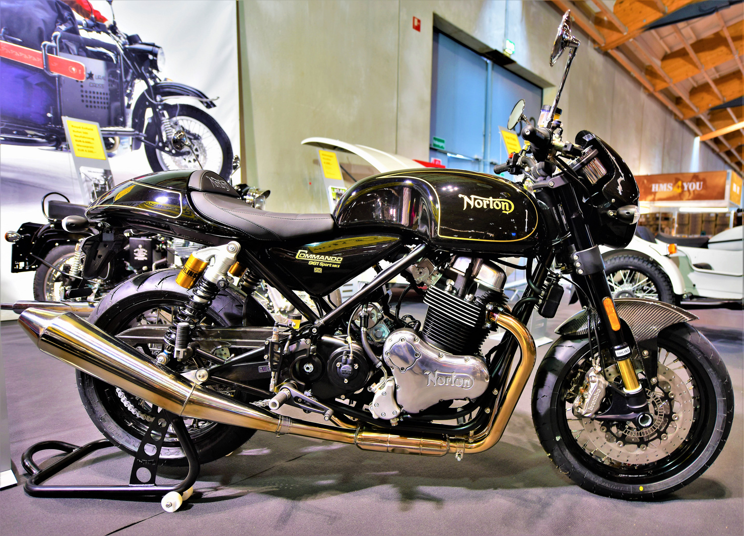 Norton Commando