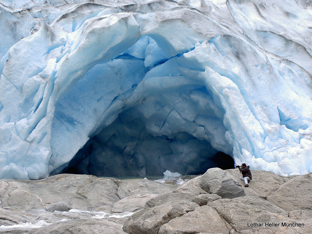 Norway-Glacier-Jostedalsbreen