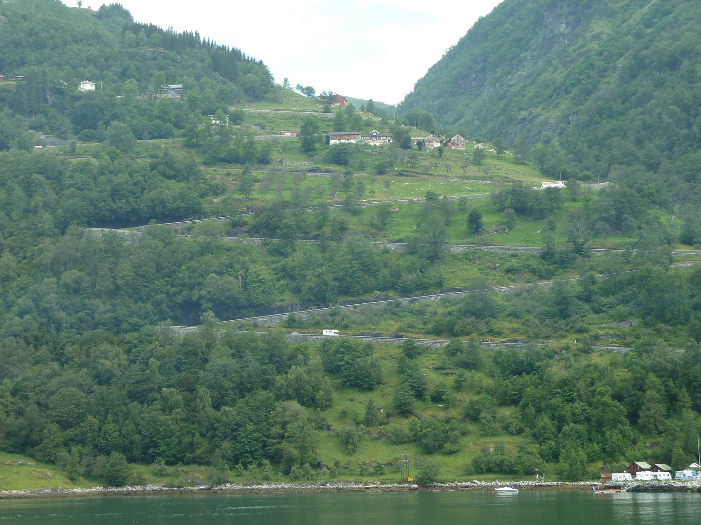 Norwegen-0617-45 (Geiranger 2) P1000786