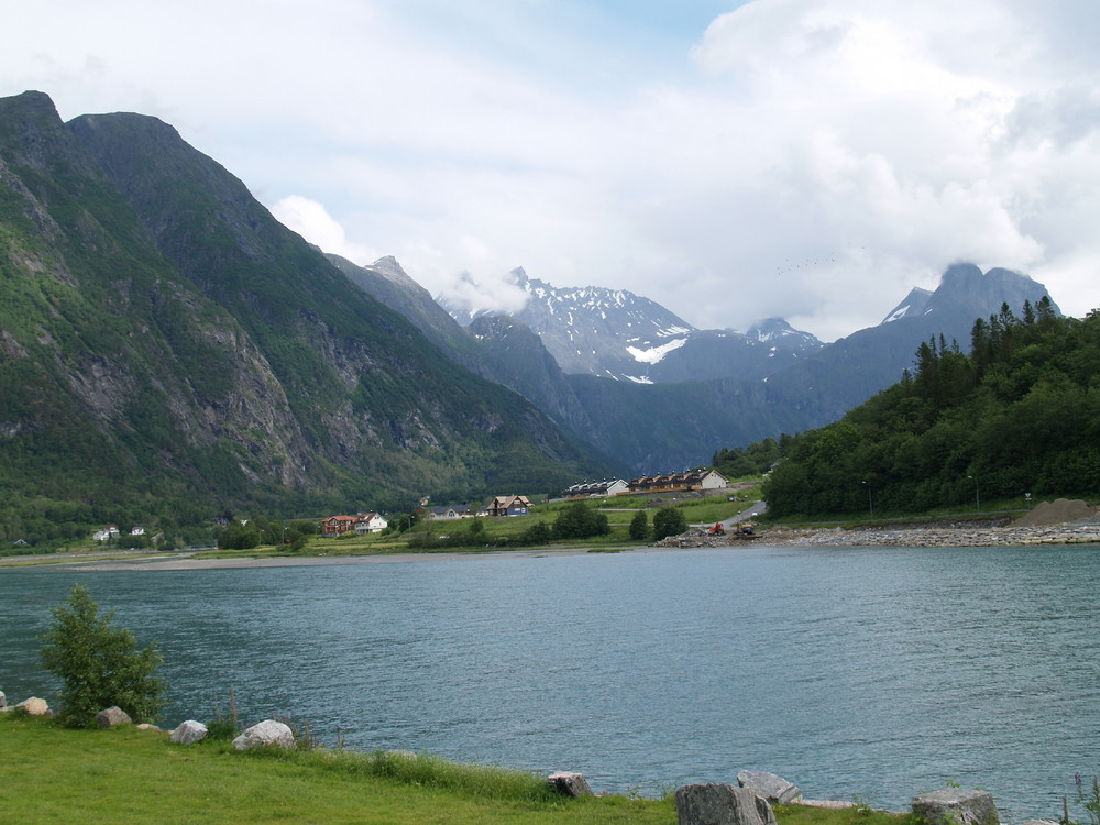 Norwegen 11 " FJORDLANDSCHAFT "