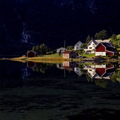 Norwegen-Bauernhof Spiegelung