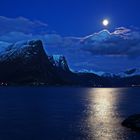 Norwegen bei Nacht